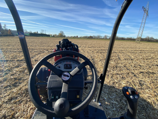 clearly arranged, state of the art workplace