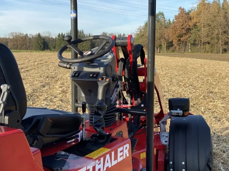 clearly arranged, state of the art workplace